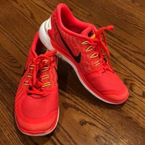 EUC Men’s Nike Running Shoes Size 11